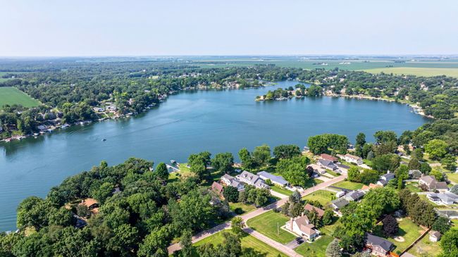 694 Lasalle Dr, House other with 4 bedrooms, 2 bathrooms and 3 parking in Somonauk IL | Image 18