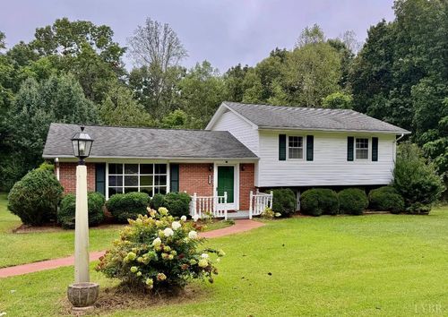 345 Charles Dr, Appomattox, VA, 24522-4051 | Card Image