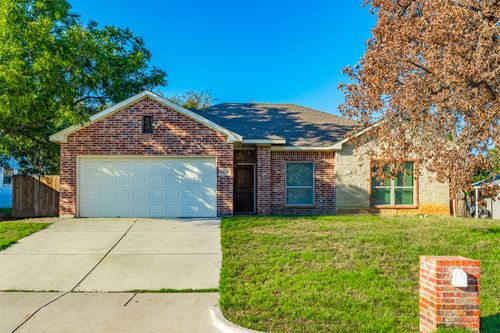 4721 Woodview Lane, Forest Hill, TX, 76140 | Card Image