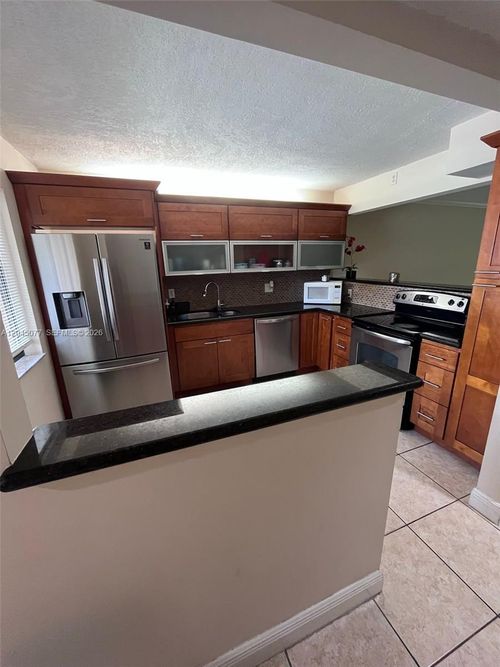 105-197 Lakeview Dr, Weston, FL, 33326-2581 | Card Image