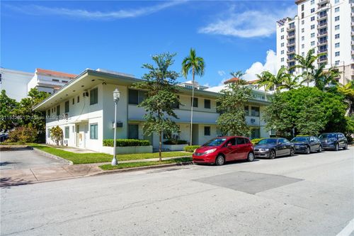 apt-2-260 Navarre Ave, Coral Gables, FL, 33134-4424 | Card Image