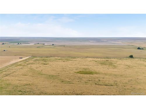 2 Horrogate Rd, Wiggins, CO, 80654 | Card Image