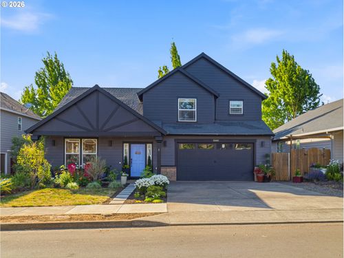 15007 Emerson Ct, Oregon City, OR, 97045-7570 | Card Image