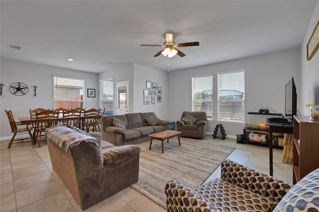 1099 Admiral Dr, House other with 4 bedrooms, 2 bathrooms and null parking in Azle TX | Image 13