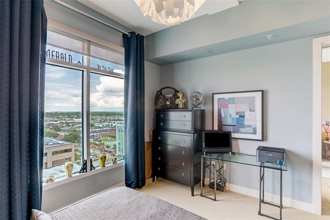 UNIT-802 - 500 Seawall Blvd, Condo with 2 bedrooms, 2 bathrooms and 1 parking in Galveston TX | Image 7