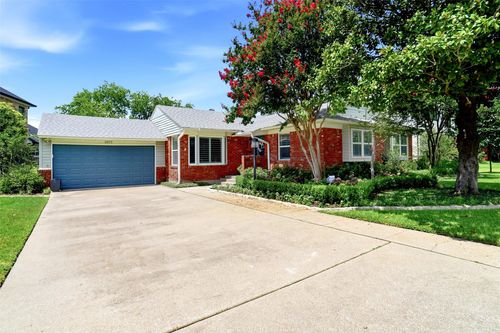 3975 Clover Ln, Dallas, TX, 75220-3703 | Card Image