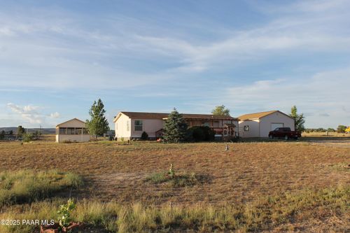 486 E Grand Canyon Rd, Paulden, AZ, 86334-3235 | Card Image