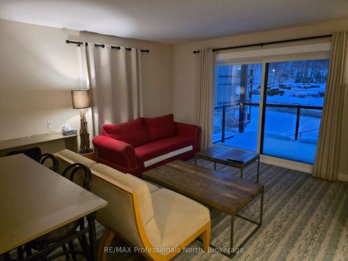 54-207-1235 Deerhurst Dr, Huntsville, ON, P1H2E8 | Card Image