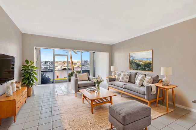 APT-102 - 21 Yacht Club Dr, Condo with 2 bedrooms, 2 bathrooms and null parking in North Palm Beach FL | Image 10