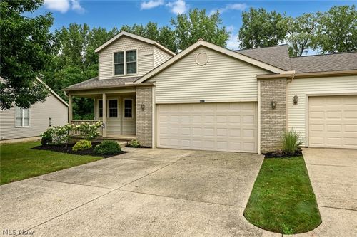 4007 Falconswalk Court, Stow, OH, 44224 | Card Image