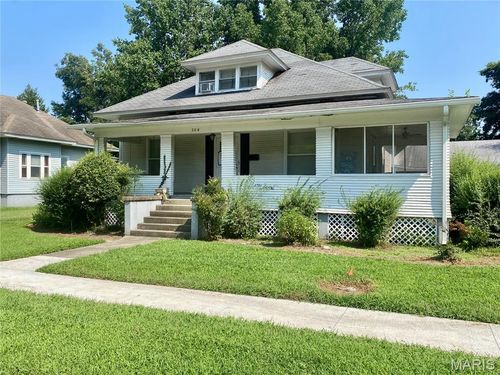 304 Hunter St, Charleston, MO, 63834-1118 | Card Image