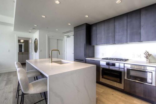 807-46 9 St Ne, Calgary, AB, T2E7Y1 | Card Image