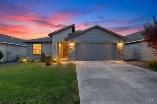 2598 W Balboa Dr, Kuna, ID, 83634-2612 | Card Image