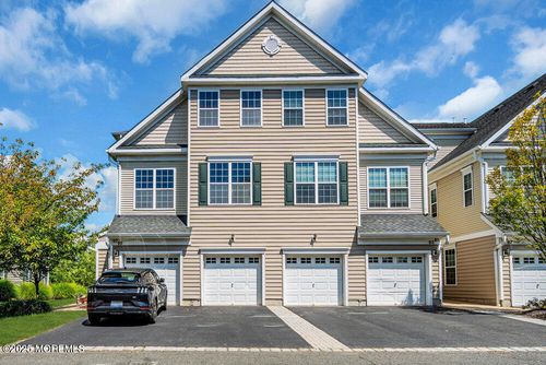 95 Swing Bridge Ln, South Bound Brook, NJ, 08880-1492 | Card Image