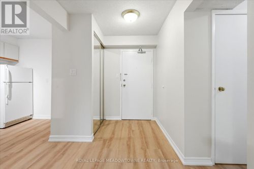 207-3835 Lake Shore Boulevard, Toronto (Long Branch), ON, M8W1R2 | Card Image