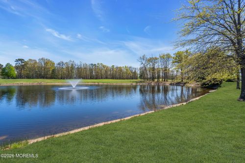 39 Baltusrol Dr, Jackson, NJ, 08527-3992 | Card Image