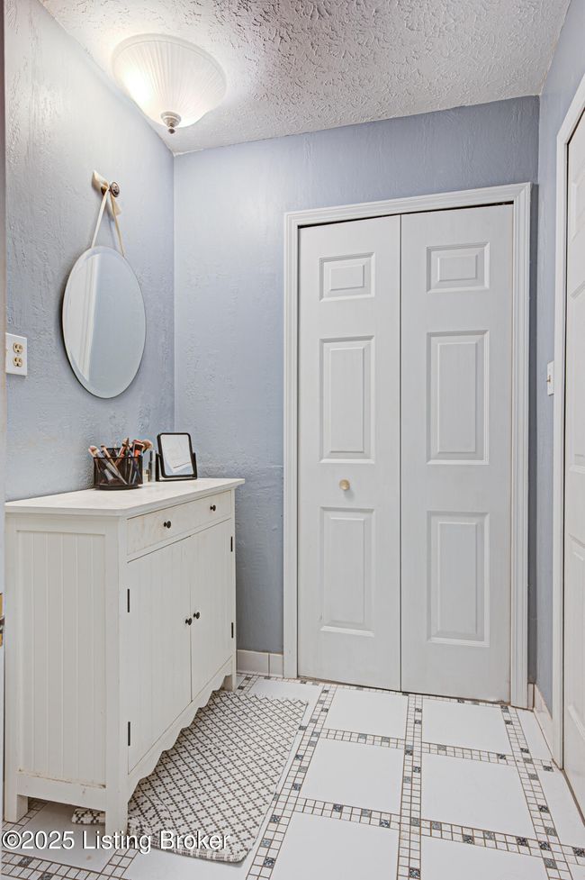 3904 Bayonne Ct, House other with 4 bedrooms, 3 bathrooms and null parking in Jeffersontown KY | Image 24