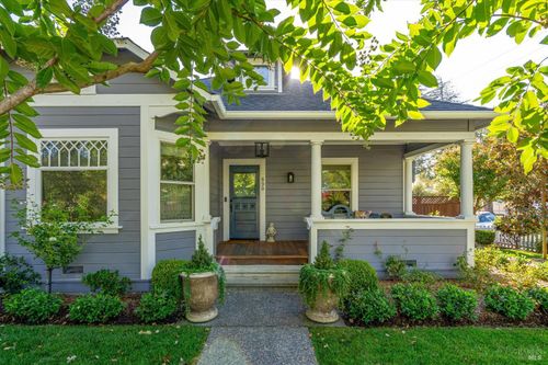 890 3rd Street E, Sonoma, CA, 95476 | Card Image