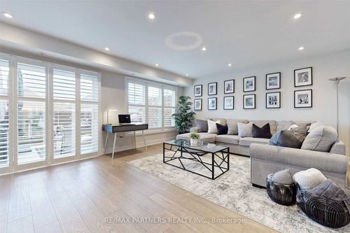 2722 Bur Oak Ave, Markham, ON, L6B1K5 | Card Image