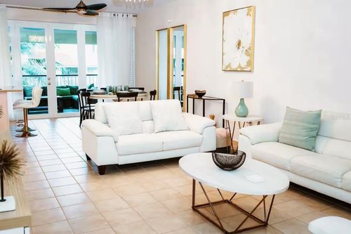 27c-180 Palmas Dr, HUMACAO, PR, 00791-6307 | Card Image