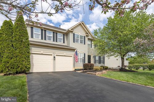 7658 Bexhill Ct, GAINESVILLE, VA, 20155-4857 | Card Image