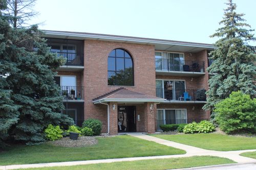 apt-104-4931 E Circle Dr, Crestwood, IL, 60418-4486 | Card Image