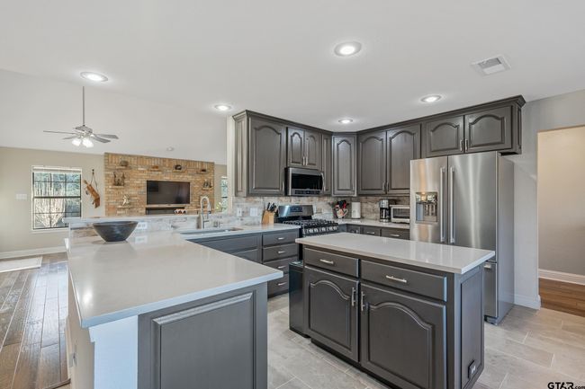 8533 Fm 315 S, House other with 3 bedrooms, 3 bathrooms and null parking in Frankston TX | Image 17