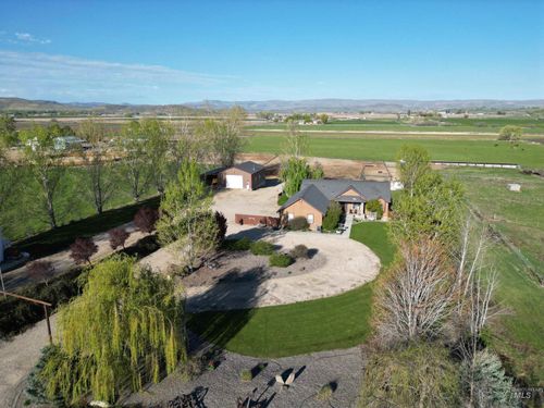 4243 Homestead Rd, Homedale, ID, 83628-3645 | Card Image