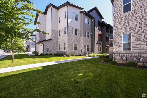 k202-40 S 462 W, Providence, UT, 84332 | Card Image