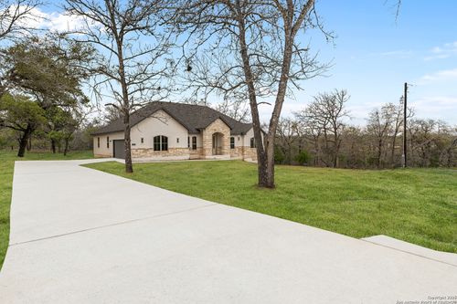 241 Timber Pl, La Vernia, TX, 78121-0139 | Card Image
