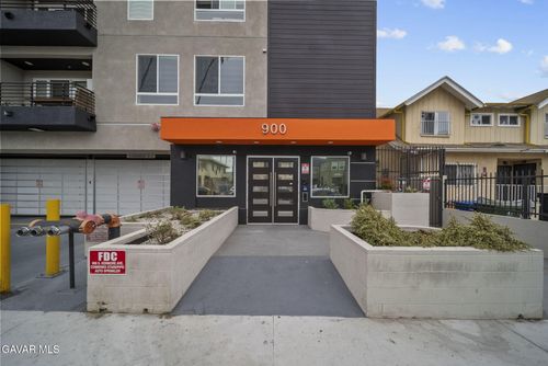 apt-504-900 S Kenmore Ave, LOS ANGELES, CA, 90006-1590 | Card Image