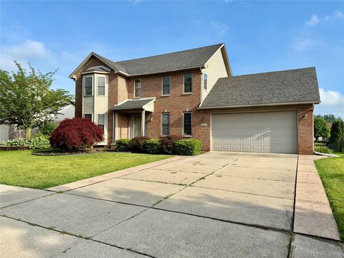 47635 Belmont Dr, Van Buren Twp, MI, 48111-1086 | Card Image
