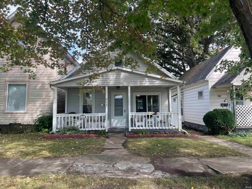 217 S Johnson St, Garrett, IN, 46738-1330 | Card Image
