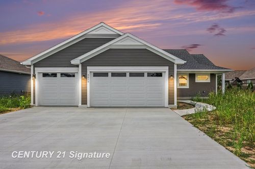 5875 Diamond Meadows Lane, Tittabawassee Township, MI, 48623 | Card Image