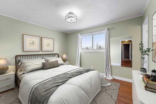 813 Prospect Ave, Acme, AB, T0M | Card Image