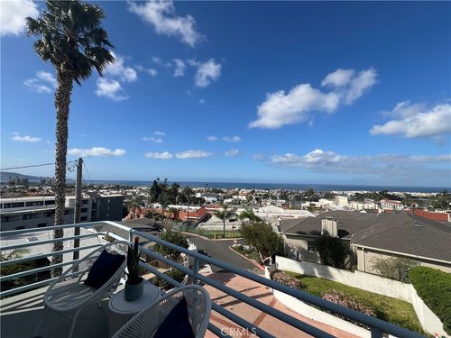 apt-2-867 Aubrey Ct, Hermosa Beach, CA, 90254-4009 | Card Image