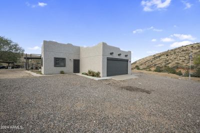 9749 S Ice House Canyon Road, House other with 4 bedrooms, 2 bathrooms and null parking in Globe AZ | Image 2