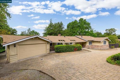 829 Reliez Station Rd, Lafayette, CA, 94549-4817 | Card Image