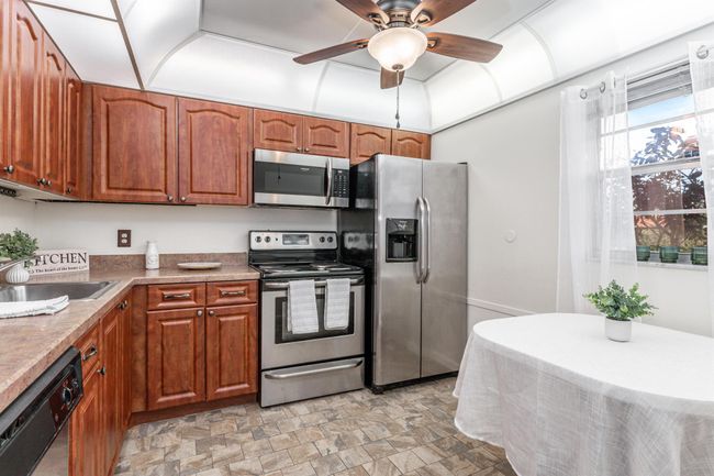 1030 - 230 Ne 26 Th Ave, Condo with 2 bedrooms, 2 bathrooms and null parking in Boynton Beach FL | Image 7
