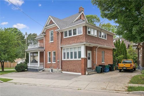 143 David St, Kitchener, ON, N2G1Y1 | Card Image