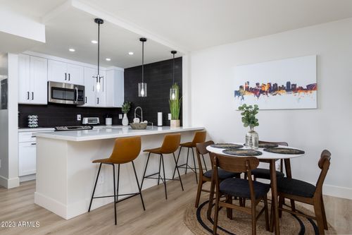 121-8649 E Royal Palm Rd, Scottsdale, AZ, 85258-4324 | Card Image