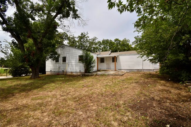 1511 S High St, House other with 3 bedrooms, 2 bathrooms and null parking in Brady TX | Image 15