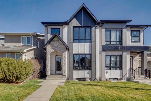 2620 30 St Sw, Calgary, AB, T3E2M2 | Card Image