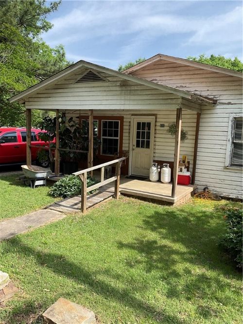 810 Wall St, Morrilton, AR, 72110-3902 | Card Image