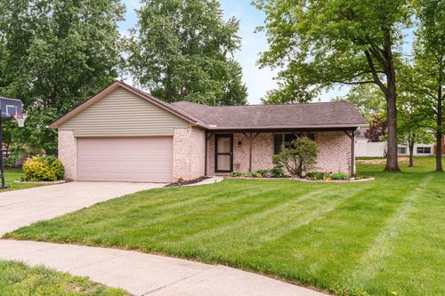 6629 Olivetree Ct, Reynoldsburg, OH, 43068-1049 | Card Image