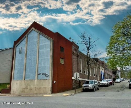 98 N Church St, Hazleton, PA, 18201-5821 | Card Image