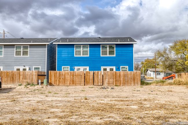 703 N 3 Rd St, Home with 0 bedrooms, 0 bathrooms and null parking in Carrizo Springs TX | Image 18