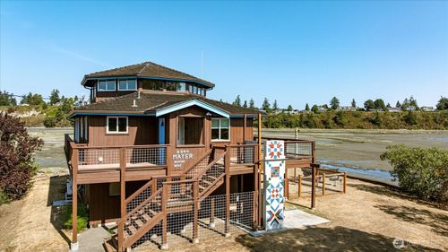 2385 Sunlight Beach Rd, Clinton, WA, 98236-9108 | Card Image