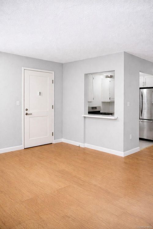 202-1919 Madison Ave, New York, NY, 10035-2718 | Card Image