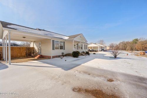 62 Allen Ln, Lexington, TN, 38351-4812 | Card Image